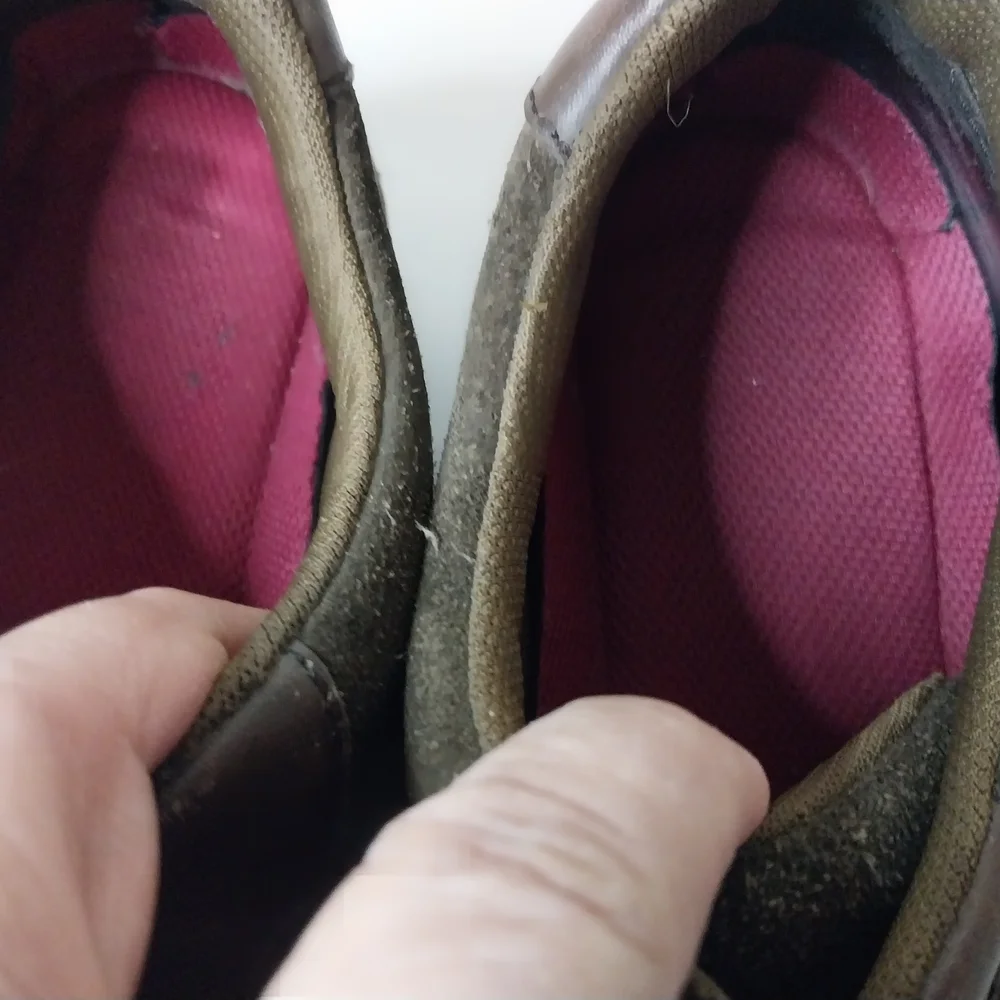 Clarks elegant dark